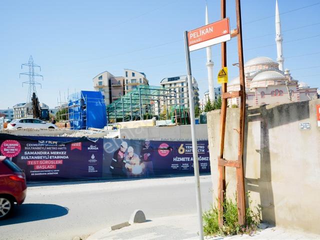 Metronun Hemen Yanında Satılık 220 M2 Cadde Üzeri Müstakil Ev