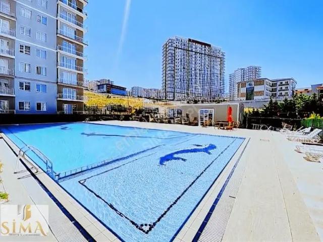 Metrobüse 10dk! Tam Donanımlı Site İçi Krediye Uygun 2+1 Daire