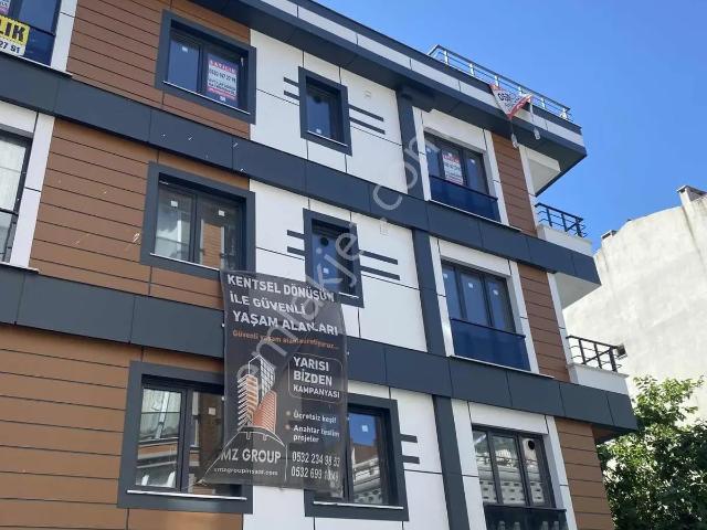Metrobüse 2 Dk Sıfır Binada Bahçe Katı 1+1 Kiralık Daire
