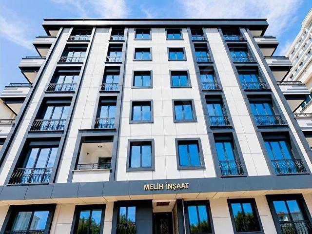 METROBÜSE 5 DK MESAFEDE SIFIR İNŞAAT 2+1 100M2 SATILIK ARAKAT