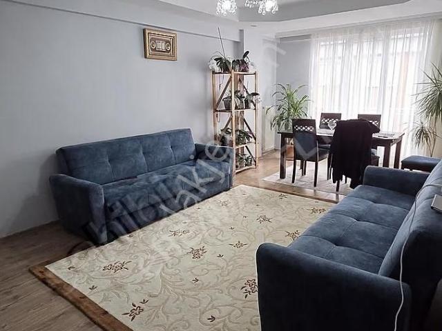 Metrobüse 6 Dk 3+1 Geniş Temiz Daire