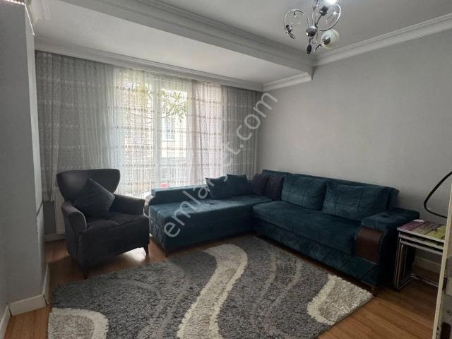 Metrobüse Meydana Devlet Hastanesi Yakın Eşyalı 2+1 Arakat