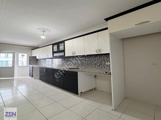 Metrobüse Yakın Balkonlu 2+1 Ara Kat Kiralık Daire!