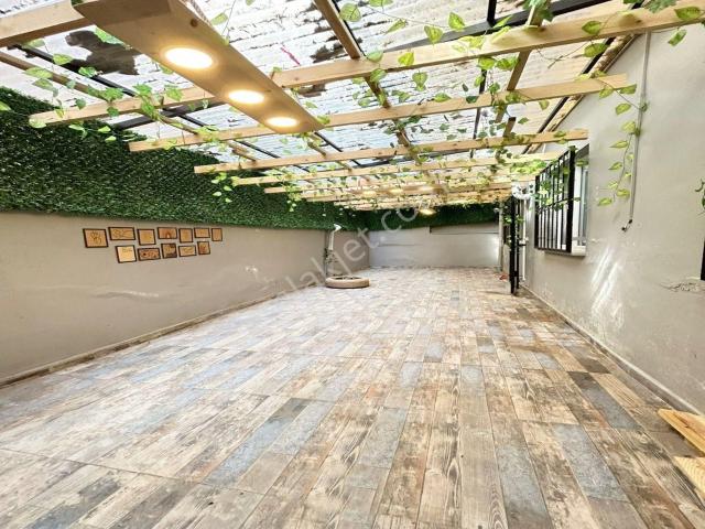 Metrobüse Yakın Geniş Aileler Uygun 3+1 130m2 Kış Bahçeli Daire