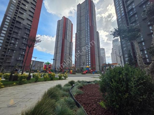 Metrobüse Yakın Ödül İstanbul Sitesinde Full Eşyalı/for Rent