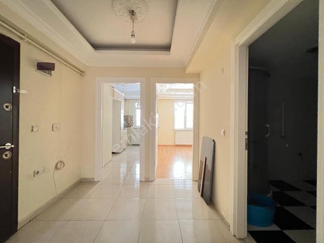 Metrobüse Yakın Masrafsız Kiralık Aile Binasında 2+1 Daire !