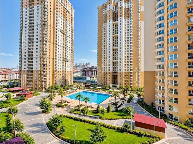 METROBÜSE YAKIN FULL DONANIMLI SİTE ' DE GENİŞ DAİRE FIRSATI