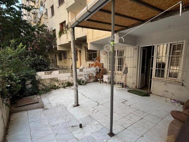 Metrobüse Yürüme Mesafesinde Merkezi Geniş Kiralık Daire