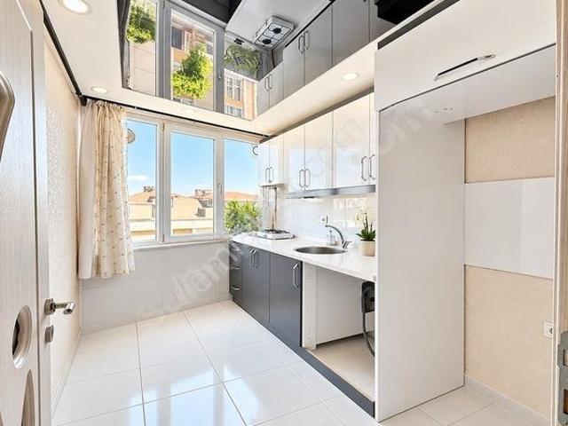 Metrobüse Yürüme Mesafesinde 3+1 Satılık Daire