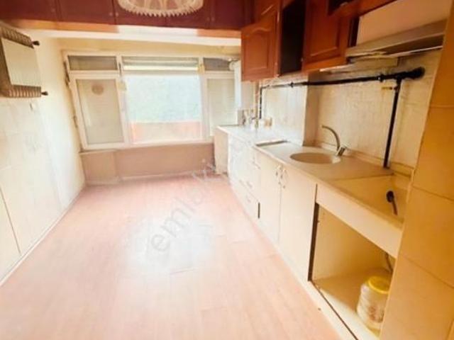 Metropol Emlaktan Çamlık Caddesi Askeriye Karşısı Arakat Kiralık