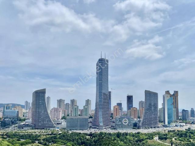 Metropol İstanbul A Kulede 1+0 Eşyalı Kiralık Boş Stüdyo