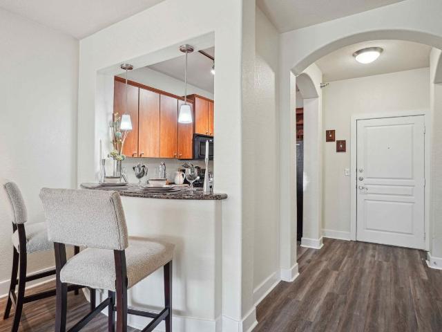 Metropolitan 1 Bedroom Apartment for Rent at 75 Riverfront Dr, North Little Rock, AR 72114