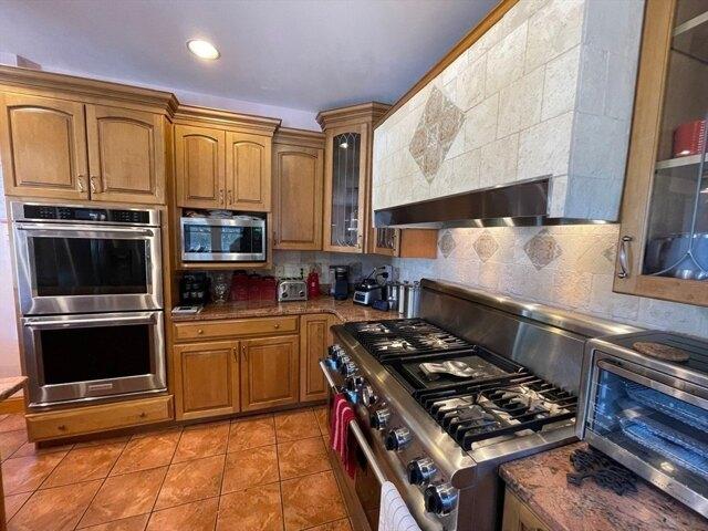 Metropolitan Ave, Boston, Home For Sale