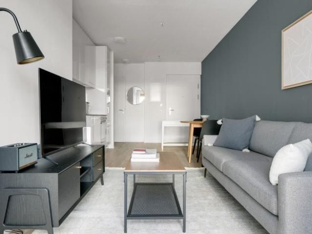 Metropolitan, Karl Popper Straße 5