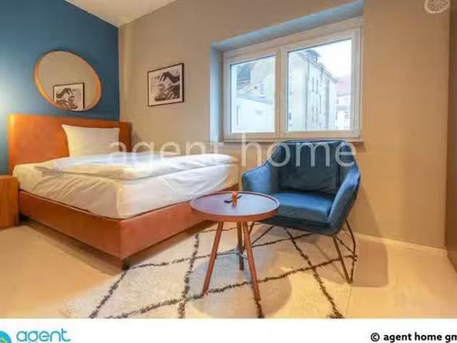 METROPOLITAN LIVING
