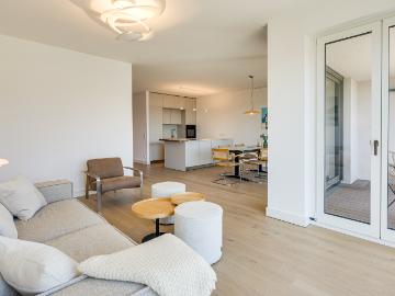 Metropolitan Lifestyle trifft exklusiven Wohnkomfort: Moderne Suite für höchste Ansprüche!