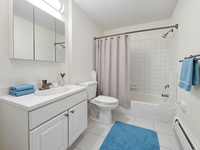 Metropolitan Runnemede 2 Bedroom Apartment for Rent at 100 Hartford Dr, Runnemede, NJ 08078