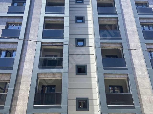 METROYA ADLİYEYE HASTANEYE YAKIN GENİŞ KULLANIŞLI SIFIR DAİRE