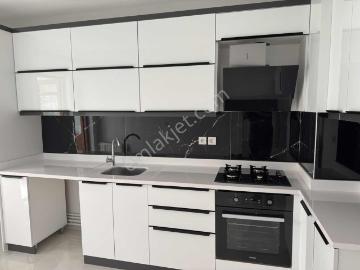 Metroya Ve Adliyeye 600m Full Yapılı 140 M2 Komisyonsuz