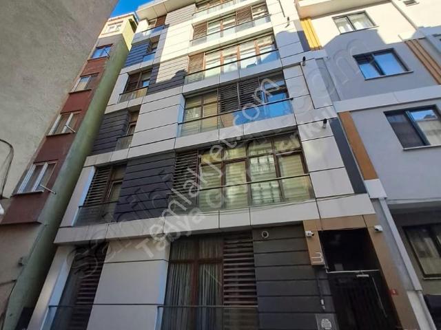 Metroya Yakın Mesafede Kiralık 1+1 Eşyalı Daire