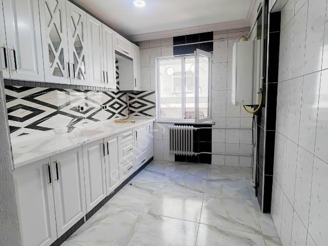 Metroya Yakın Fırsat 2+1 Arakat Satılık Daire