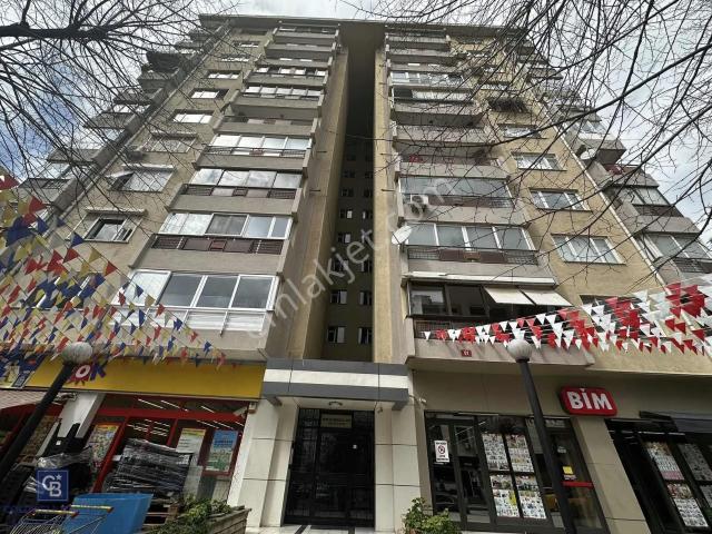 Metroya Yakın Kozyatağı Kocayolda 3+1 | 3 Balkon | Otoparklı