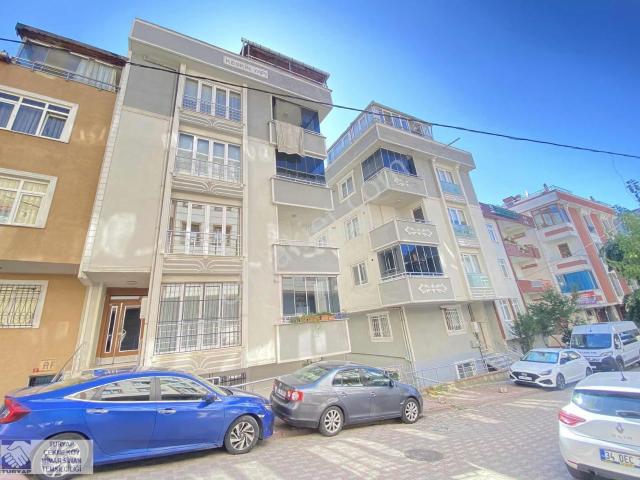 Metroya 1 Km Mesafede Mükemmel Konumda 3+1 Arakat Daire