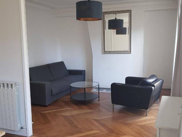 Meublé 3 pièces 56,93 m² – Paris 17e, avenue de Clichy La Fourche – 2 250 € CC