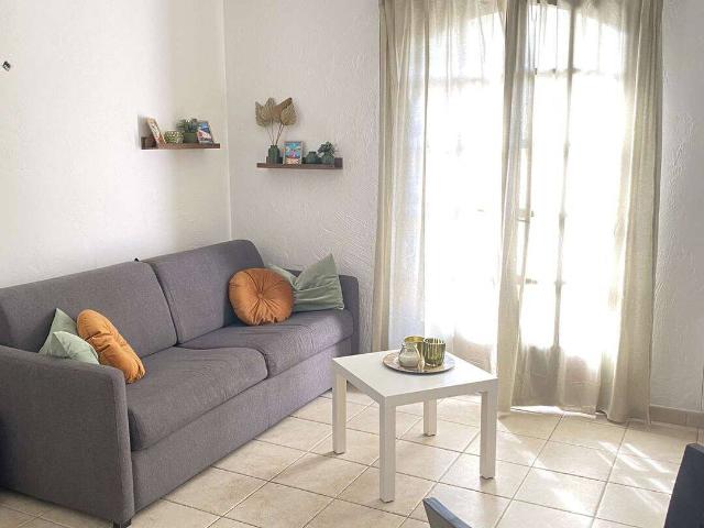 Meublé 2 pièces 45 m² — balcon, piscine, proche plages et gare