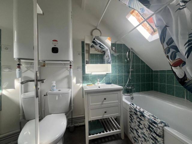 MEUBLE 46 rue ABBEE GREGOIRE
