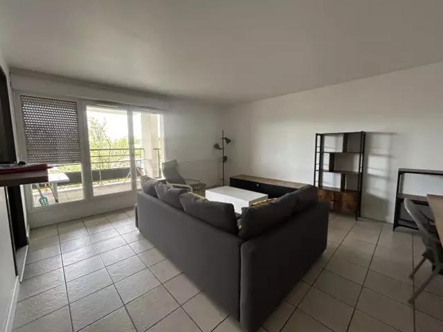 Meublé Grand T2 avec balcon et parking