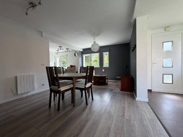 MEUBLÉ: Maison 4 pièces 80.32 m² CHAMPIGNY SUR MARNE