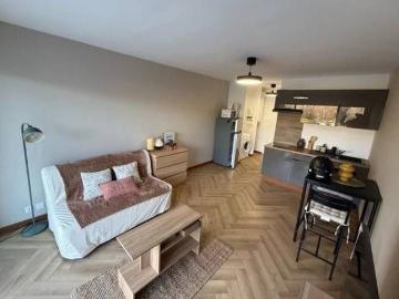 Meublé: Studio de 27m² avec terrasse proche du shopping riviera