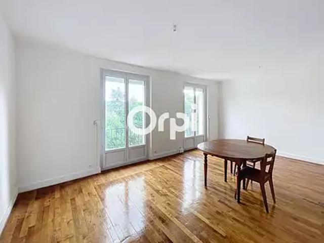 Meulan en Yvelines 78250 Achat / Vente appartement 3 pièces t3 cave balcon