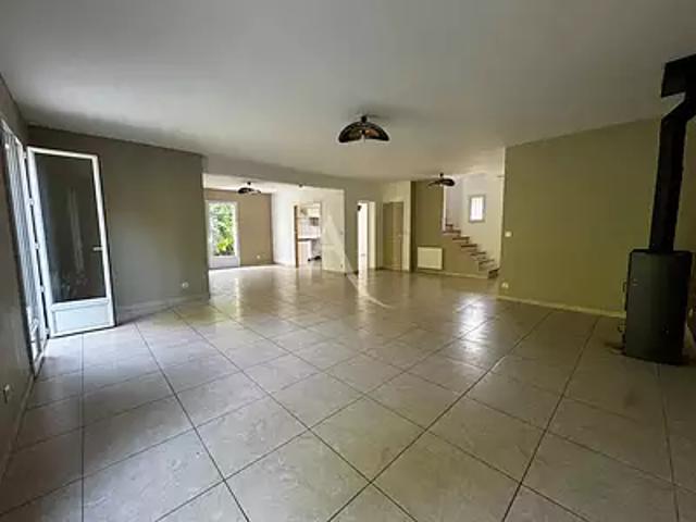 Meulan en Yvelines 78250 Location appartement 5 pièces t5 au dernier étage