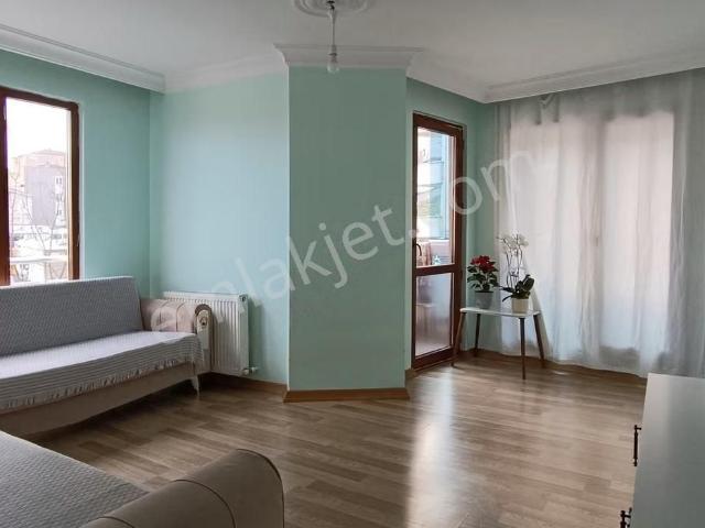 Mevlana Mahallesinde 80 M2 2+1 Cadde Üzeri Kupon Daire