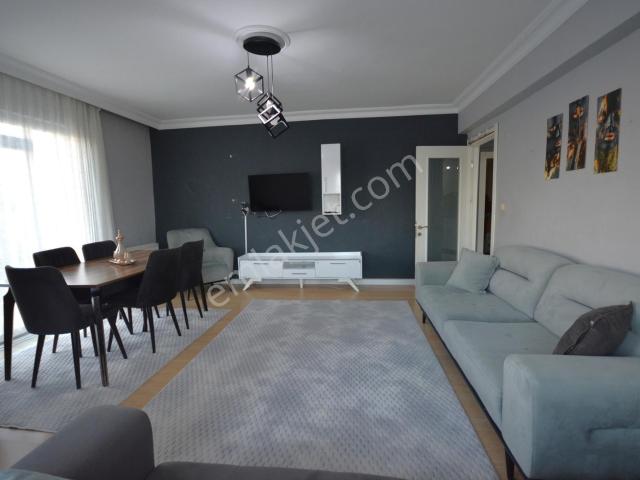 Mevlana Mahallesinde Kiralık 145 M2 Merkezi Konumda 3+1 Daire
