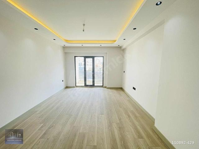 MEVSİM EMLAKTAN KİRALIK LÜKS 2+1 DAİRE