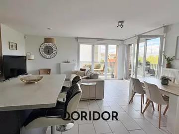 Meyzieu 69330 Achat / Vente appartement 3 pièces t3 au dernier étage