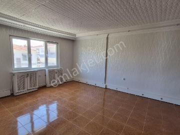 Meydan Çarşıya Yakın 3+1 Kiralık Videolu İlan