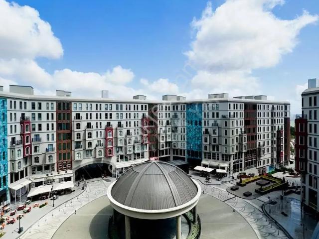 Meydan Ardıçlı'da Meydan Cephe Lüks 1+1 Balkonlu Satılık Daire
