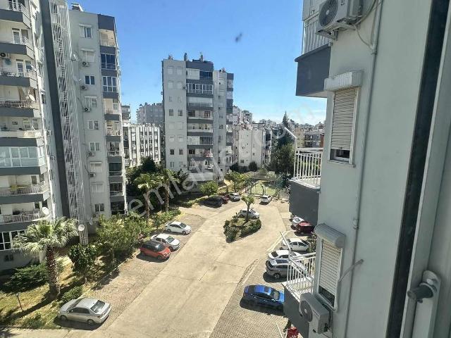 Meydan Kavağı Site İçinde Katta 3+1