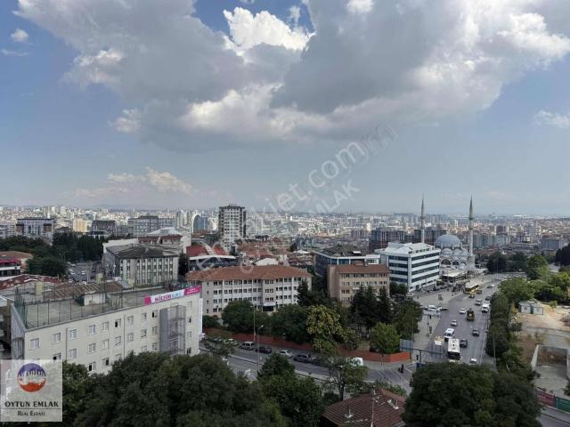 Meydan Halkalı'da Boş Teslim Satılık 2+1 Balkonlu Daire 108 M²