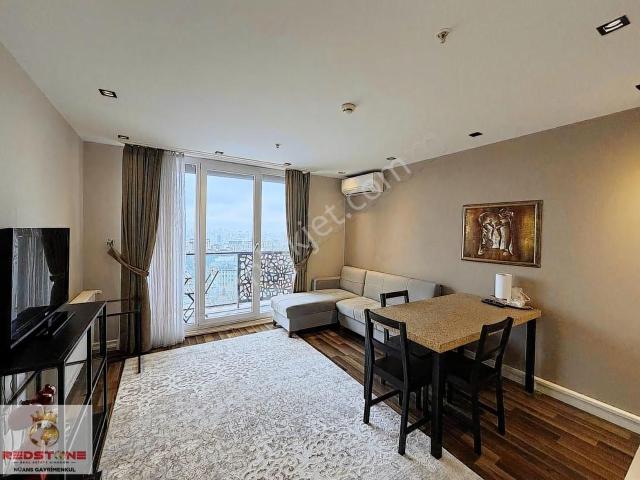 Meydan Halkalı Sitesi Eşyalı Balkonlu Kiralık 1+1 Daire
