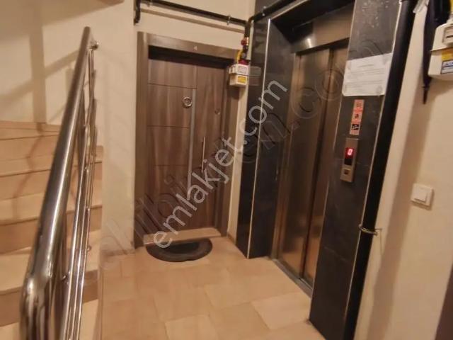 Meydan Yakını Ayrı Mutfak 2+1 Ebeveyn Banyolu