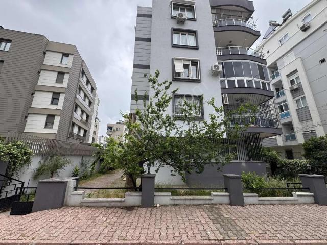 Meydankavağı Mahallesinde Geniş 3+1 Satılık Daire