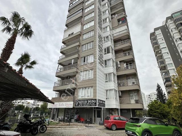 Meydankavağı, 12. Cadde Üstünde Site İçi Geniş 3+1