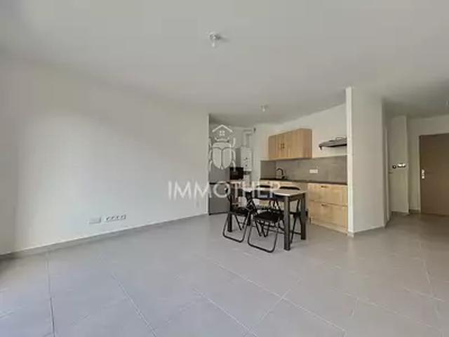 Meylan 38240 Location appartement 2 pièces t2 au dernier étage