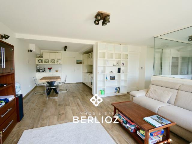 Meylan, Appartement T4 en Rez de Jardin, Vue Belledonne, Charme et Confort Moderne, Emplacement Premium