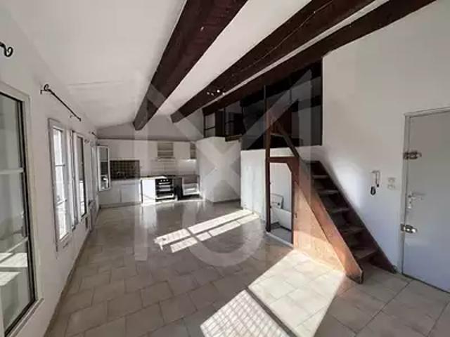 Meyrargues 13650 Achat / Vente appartement 3 pièces t3 au dernier étage